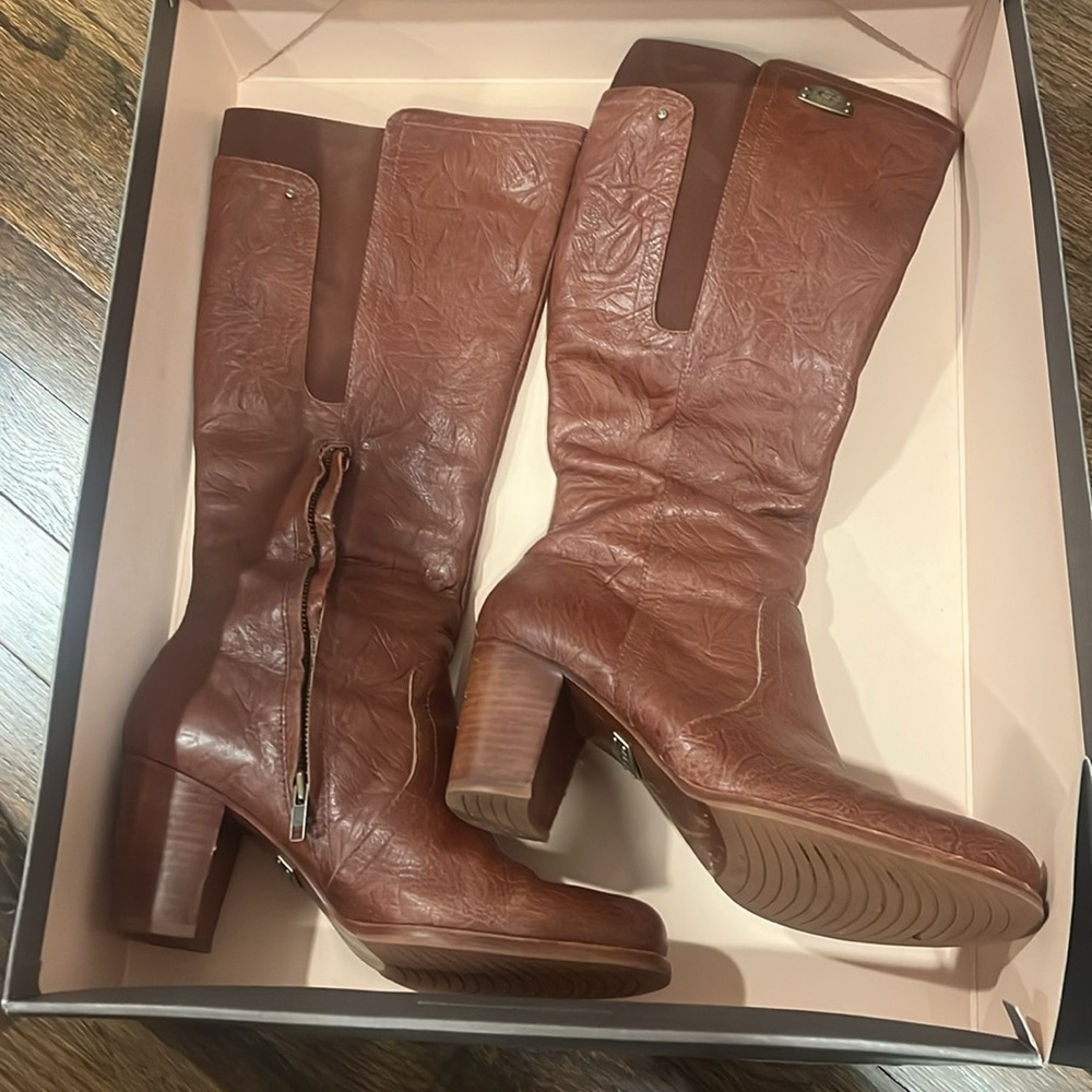 Authentic Ugg heeled boots